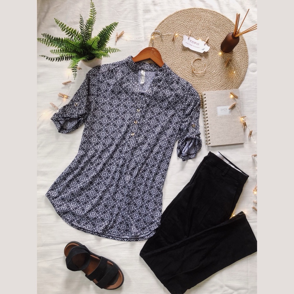🏷SOLD Per Section Concept Blouse